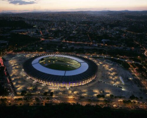 Estádio Governador Magalhães Pinto - Mineirão.

Jogo pelo Campeonato Brasileiro 2013 - Cruzeiro 3 X Grêmio 0.

Crédito: Lúcia Sebe/Imprensa MG
Data: 10-11-2013
Local: Belo Horizonte MG